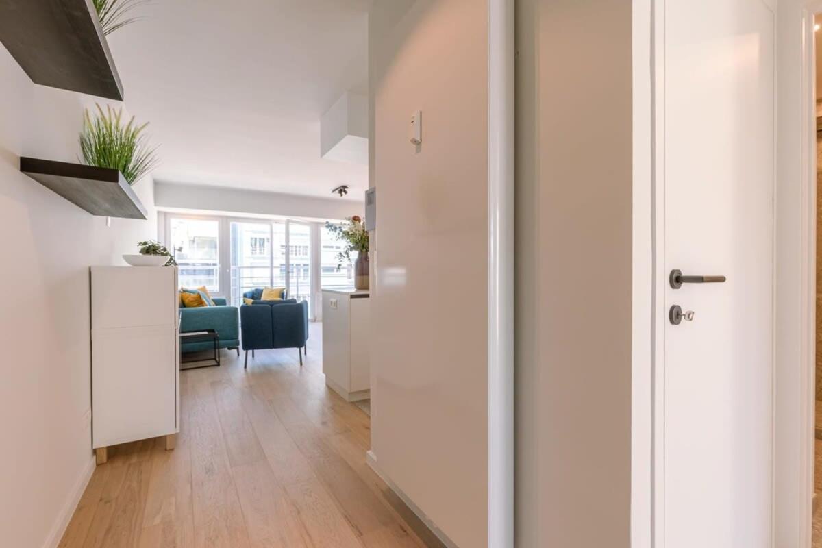 Huswell - Lovely Apartment With Lateral Sea View And Parking Ostende Kültér fotó