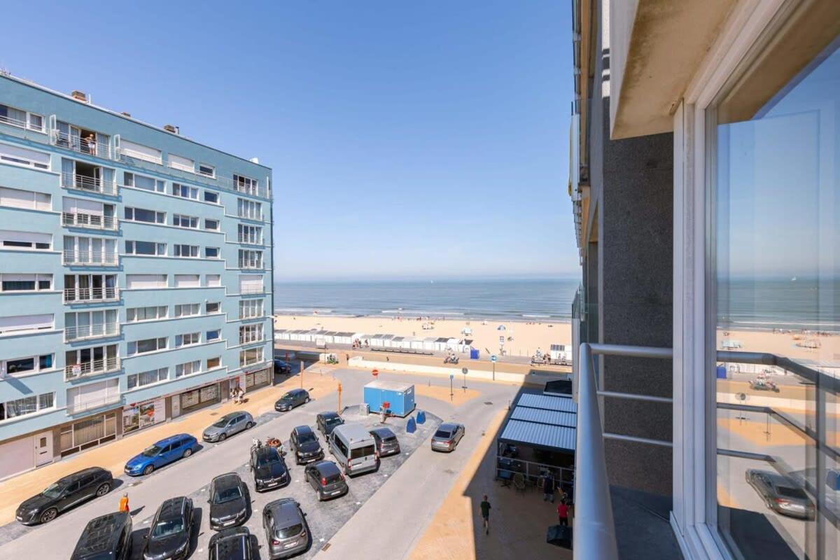 Huswell - Lovely Apartment With Lateral Sea View And Parking Ostende Kültér fotó